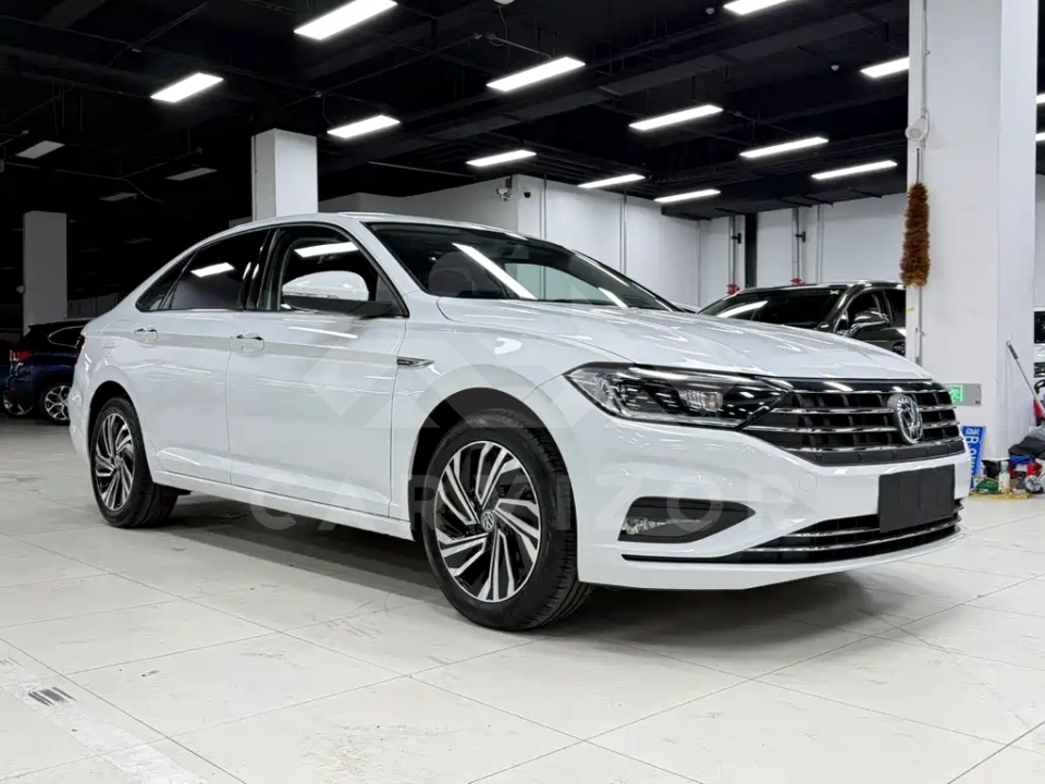 Volkswagen Sagitar