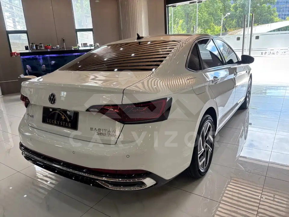 Volkswagen Sagitar