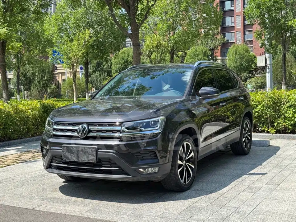 Volkswagen Tharu