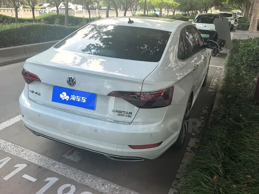 Volkswagen Sagitar