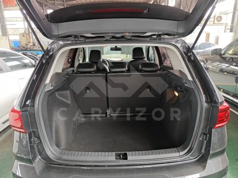 Volkswagen Tharu