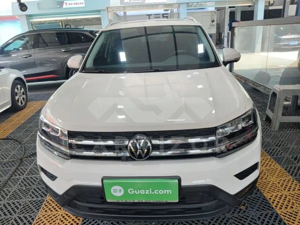 Volkswagen Tharu