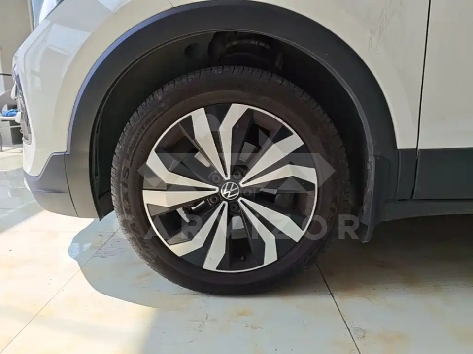 Volkswagen Tharu