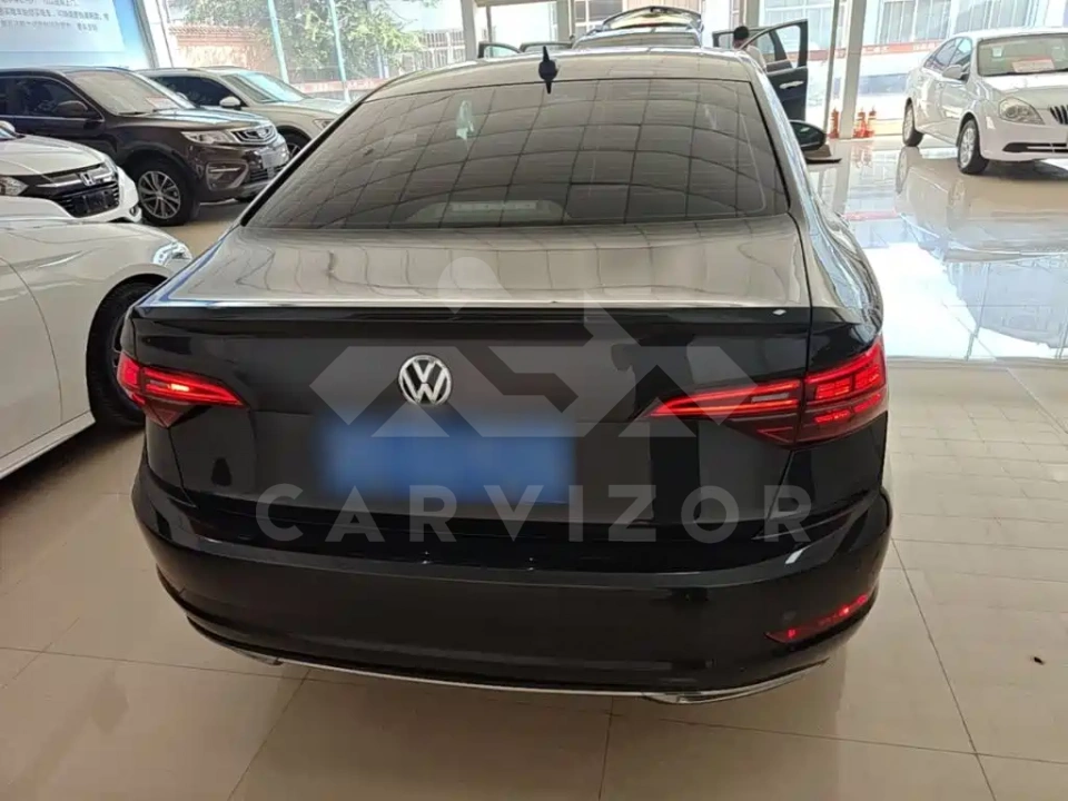 Volkswagen Sagitar