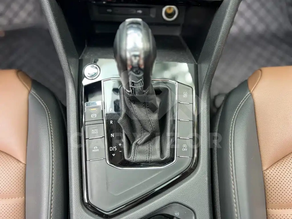 Volkswagen Tharu