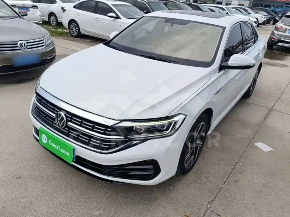 Volkswagen Sagitar