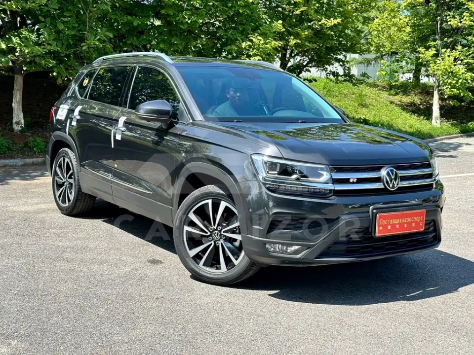 Volkswagen Tharu