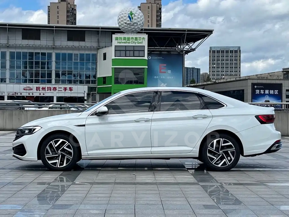 Volkswagen Sagitar