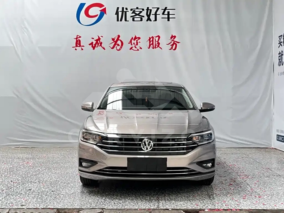 Volkswagen Sagitar