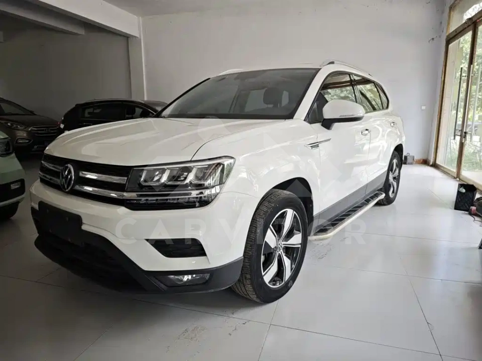 Volkswagen Tharu