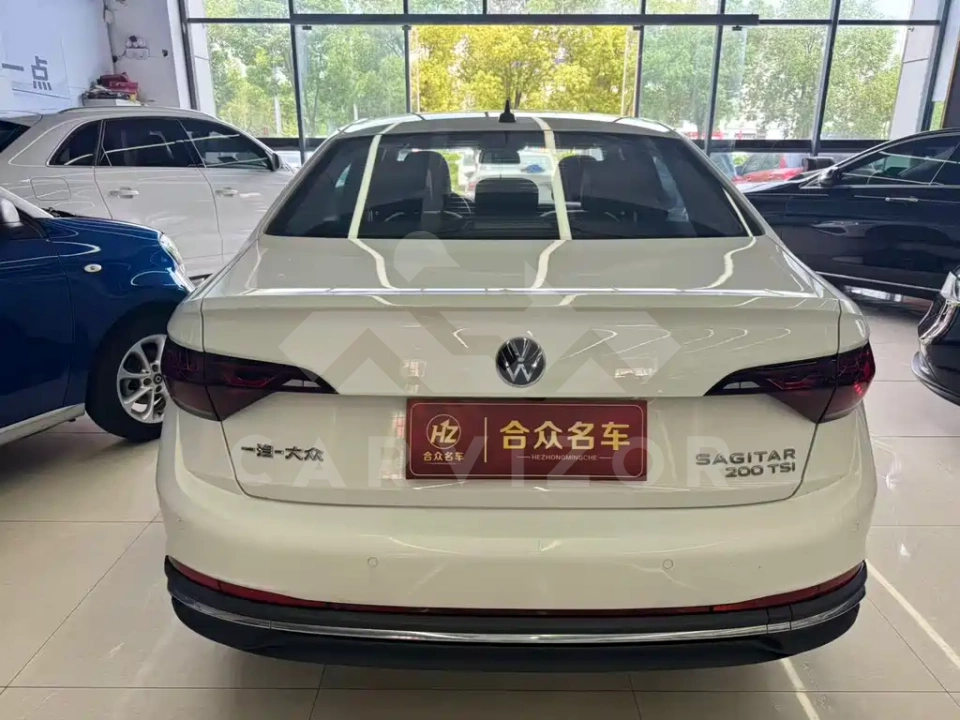Volkswagen Sagitar