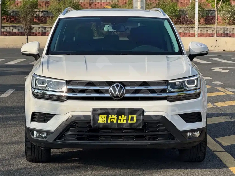 Volkswagen Tharu