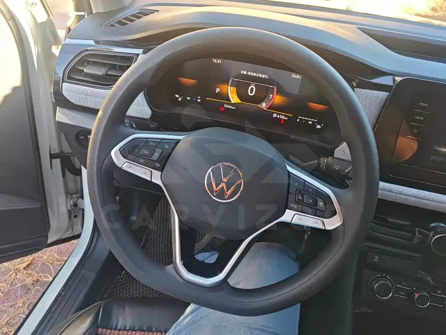 Volkswagen Tharu