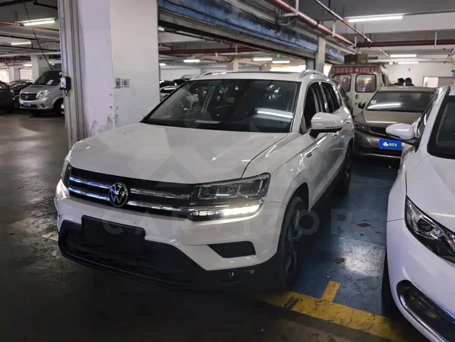 Volkswagen Tharu