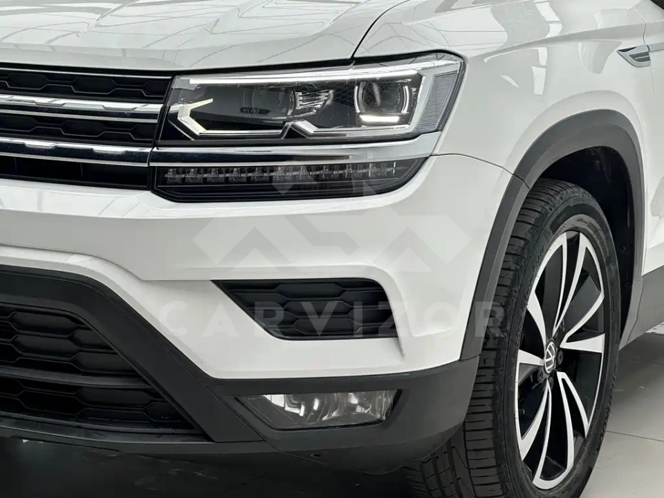 Volkswagen Tharu