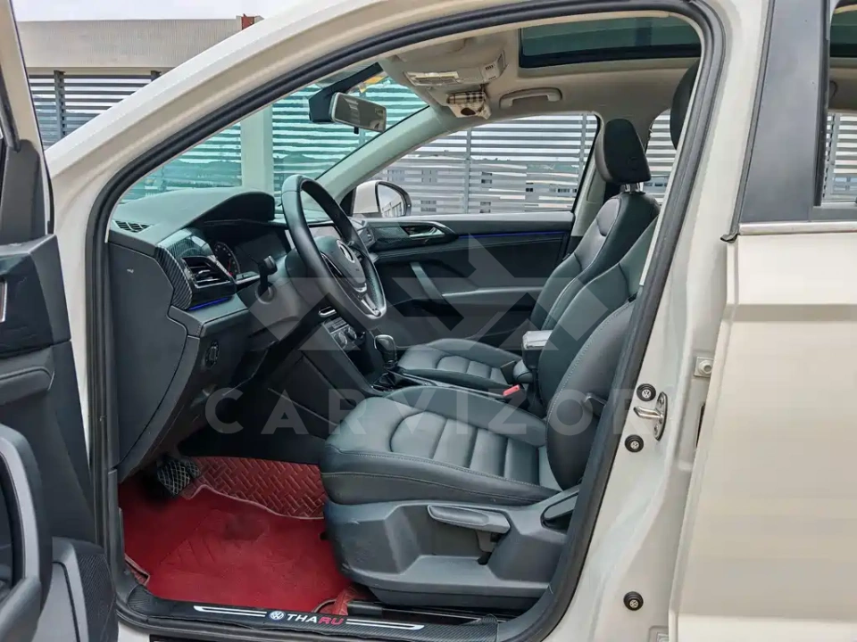 Volkswagen Tharu