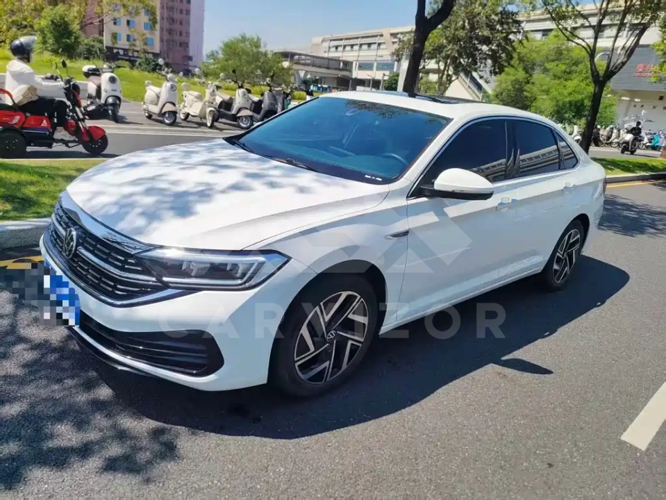 Volkswagen Sagitar