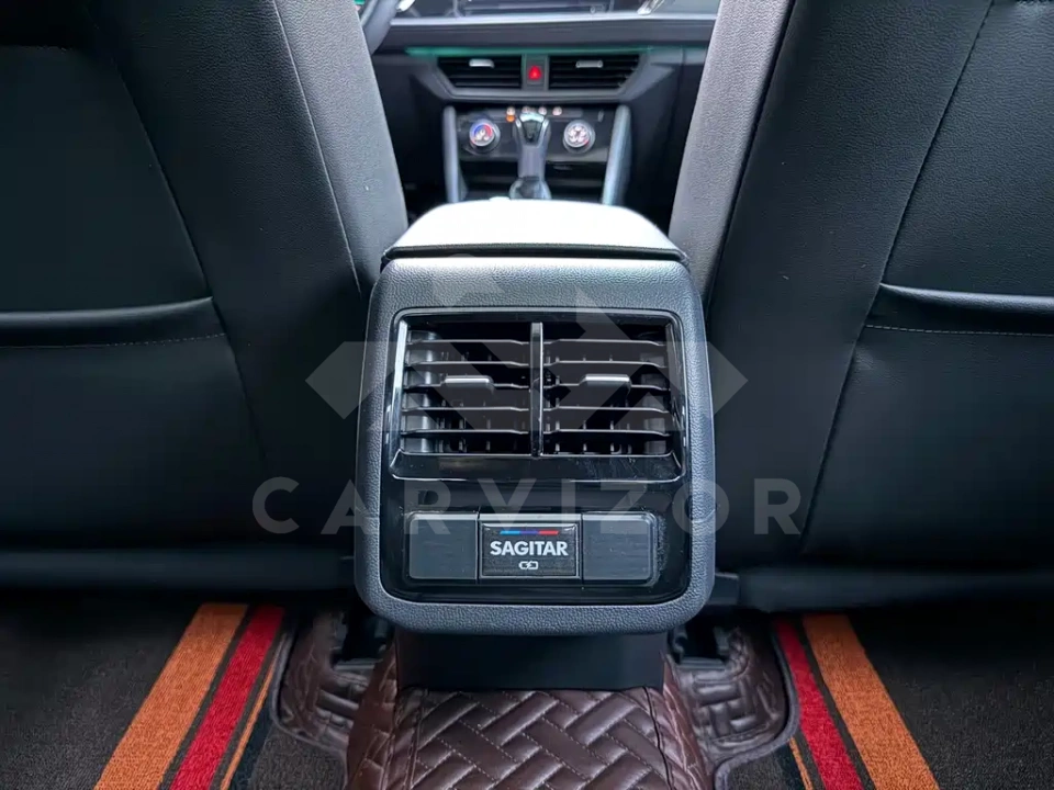 Volkswagen Sagitar
