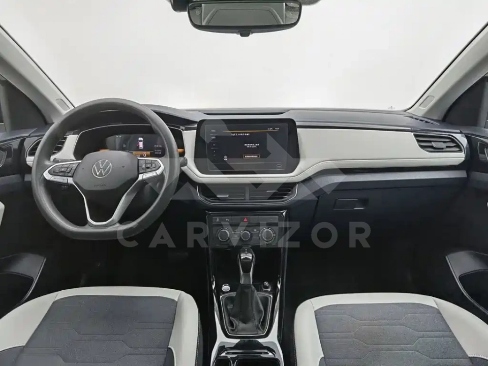 Volkswagen Tharu