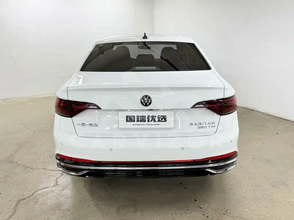 Volkswagen Sagitar