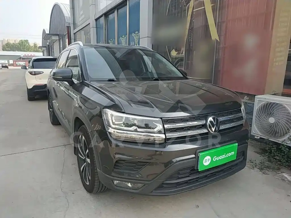 Volkswagen Tharu