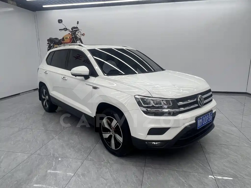Volkswagen Tharu