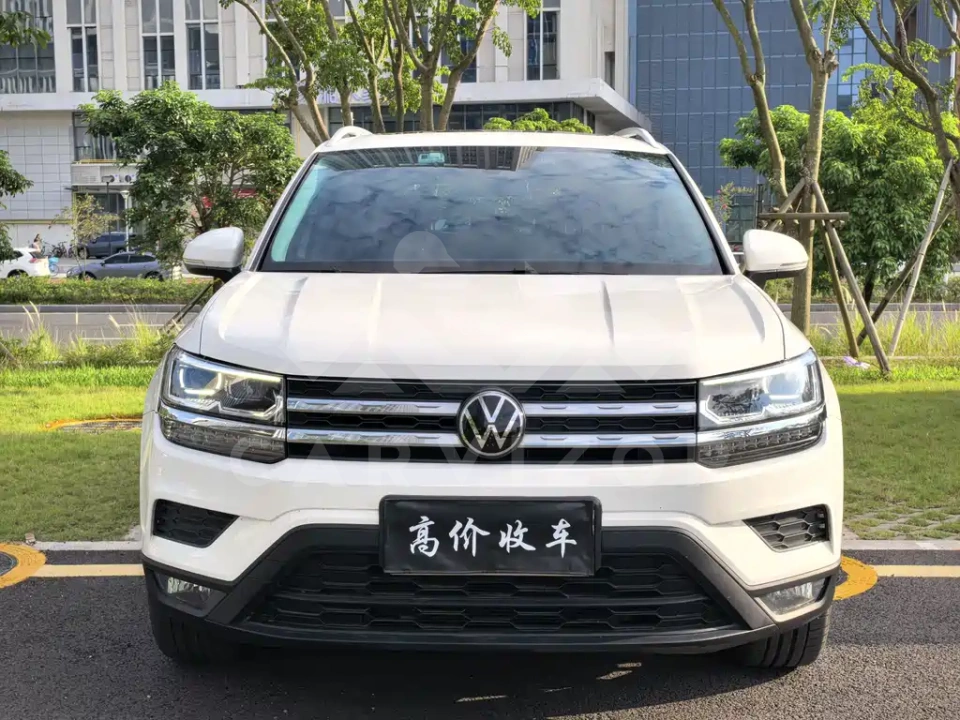 Volkswagen Tharu
