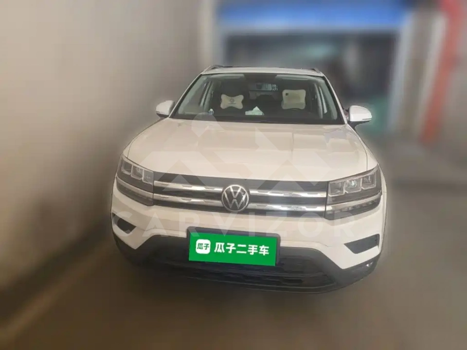 Volkswagen Tharu