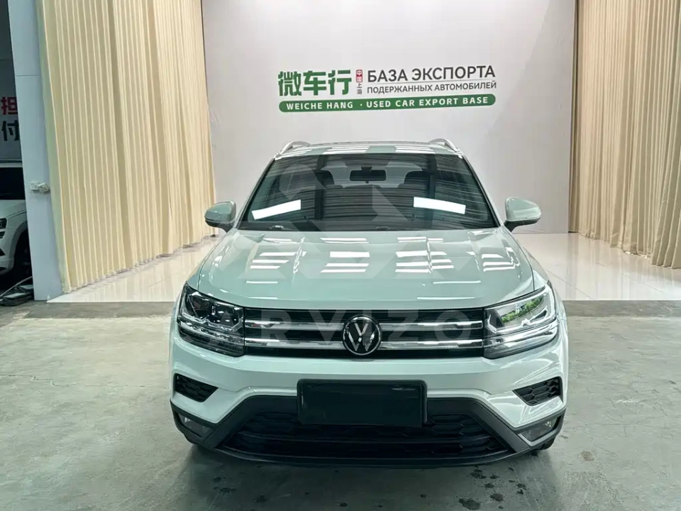 Volkswagen Tharu