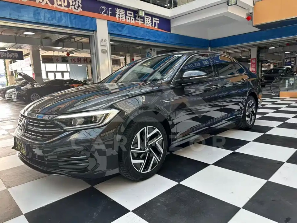 Volkswagen Sagitar