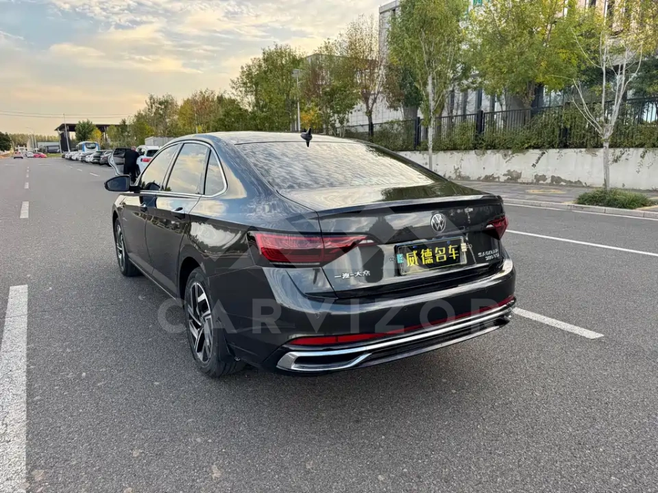 Volkswagen Sagitar