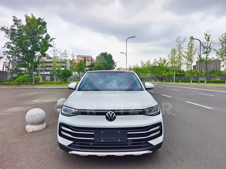 Volkswagen Tharu