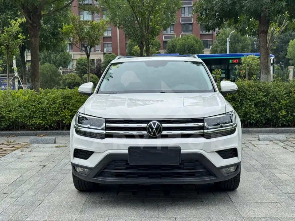 Volkswagen Tharu
