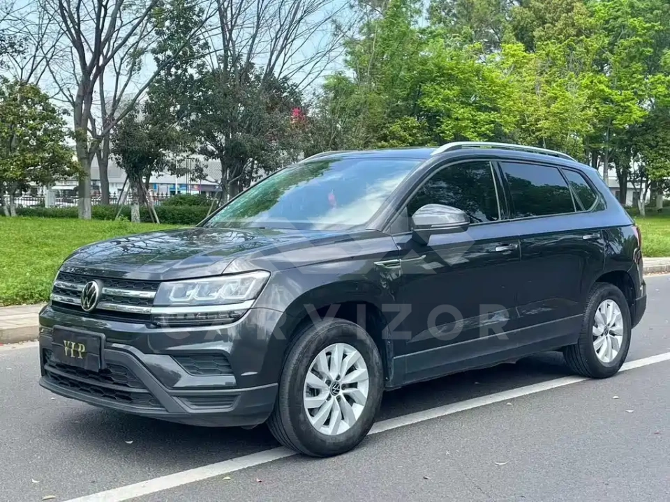 Volkswagen Tharu