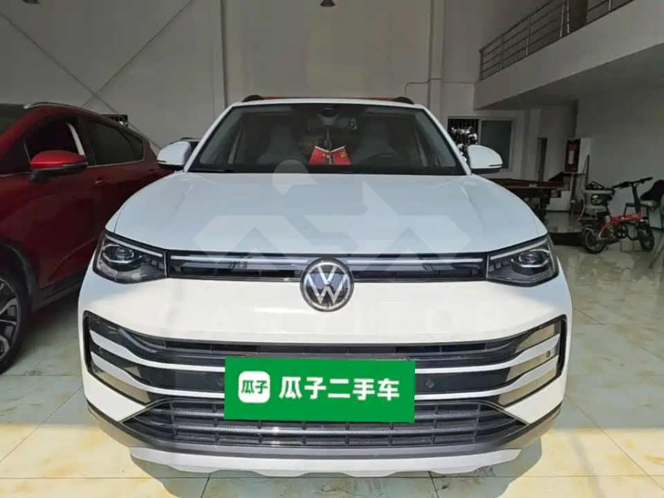 Volkswagen Tharu