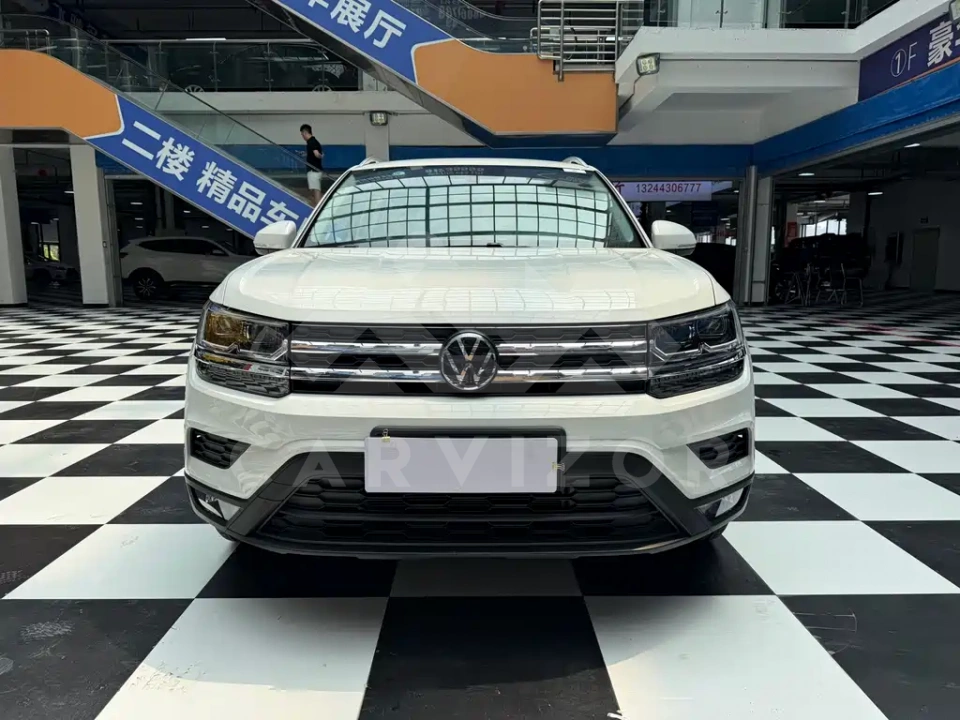 Volkswagen Tharu