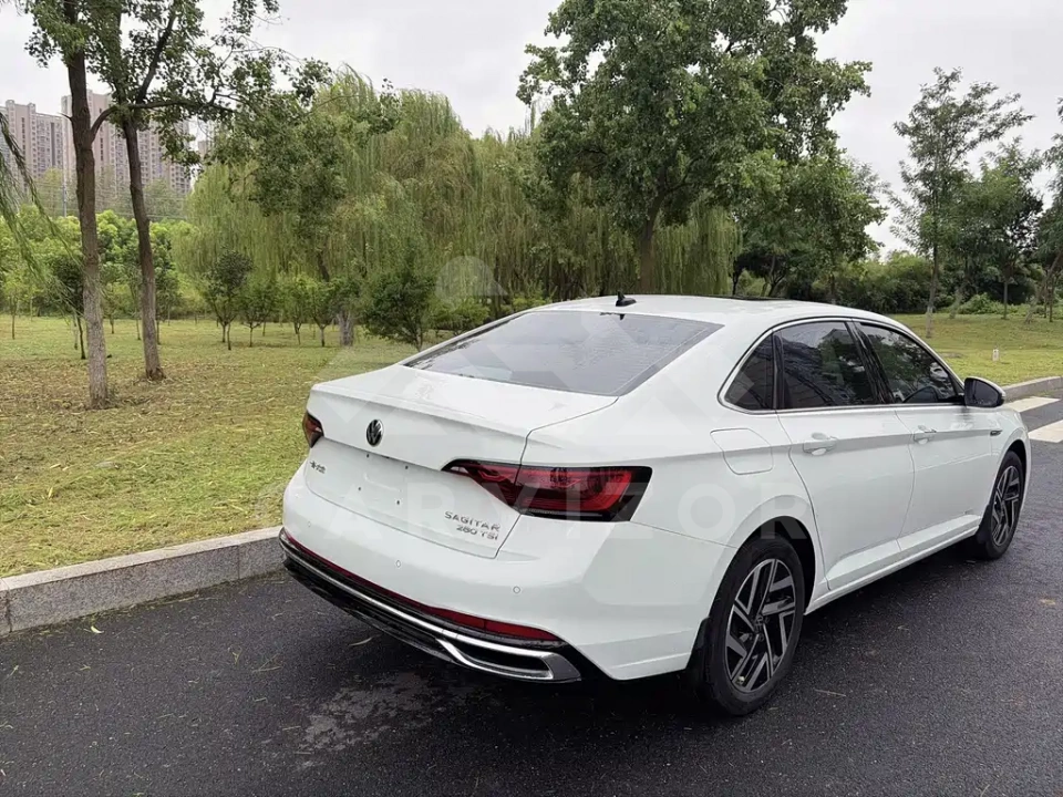 Volkswagen Sagitar