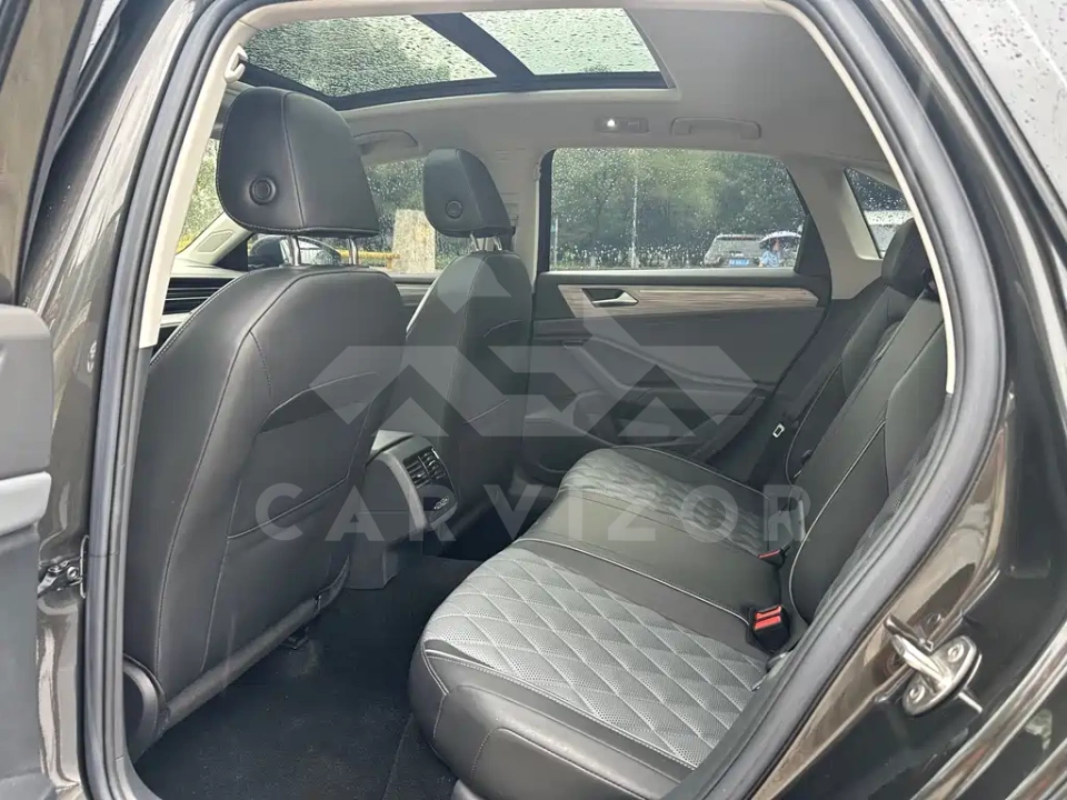 Volkswagen Sagitar