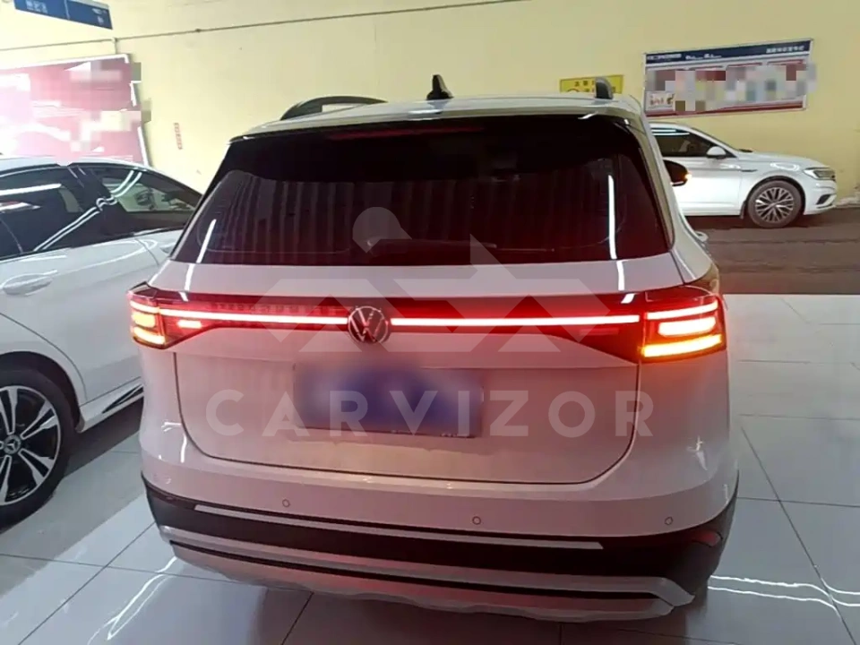 Volkswagen Tharu