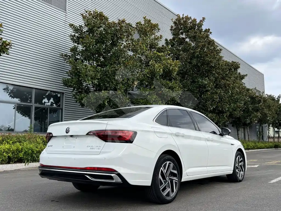 Volkswagen Sagitar