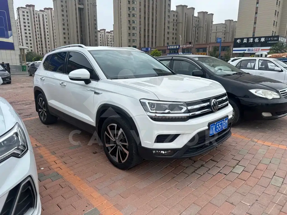 Volkswagen Tharu