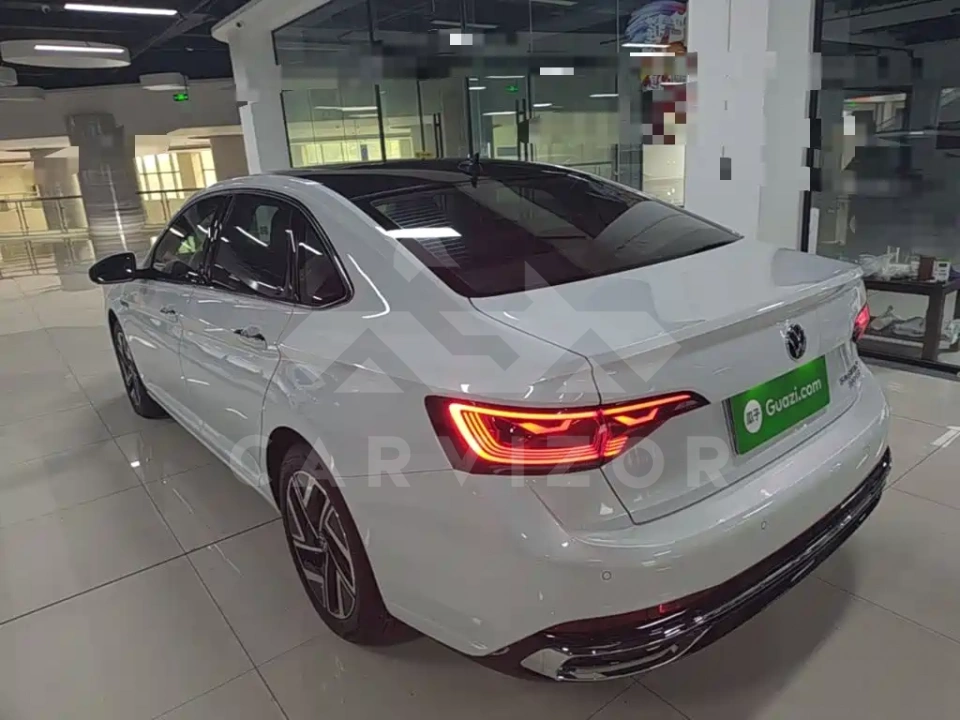 Volkswagen Sagitar