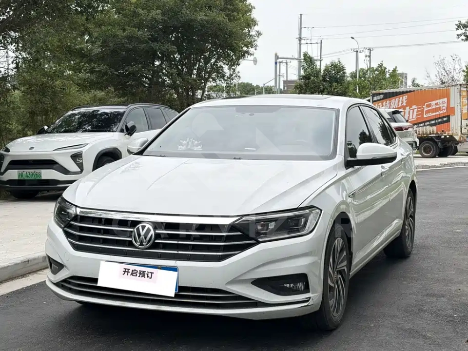 Volkswagen Sagitar