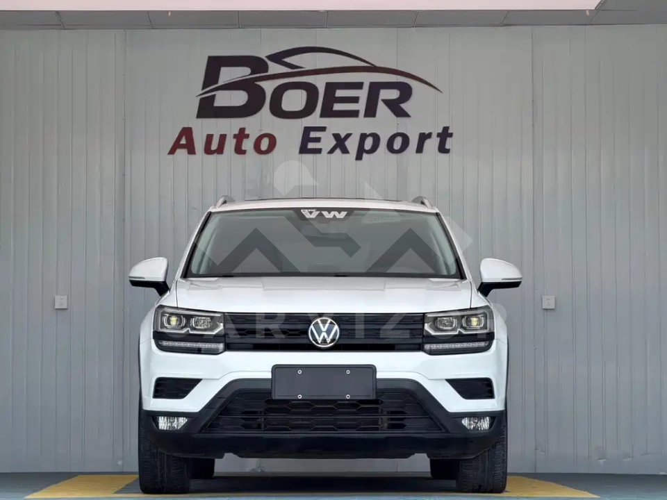 Volkswagen Tharu