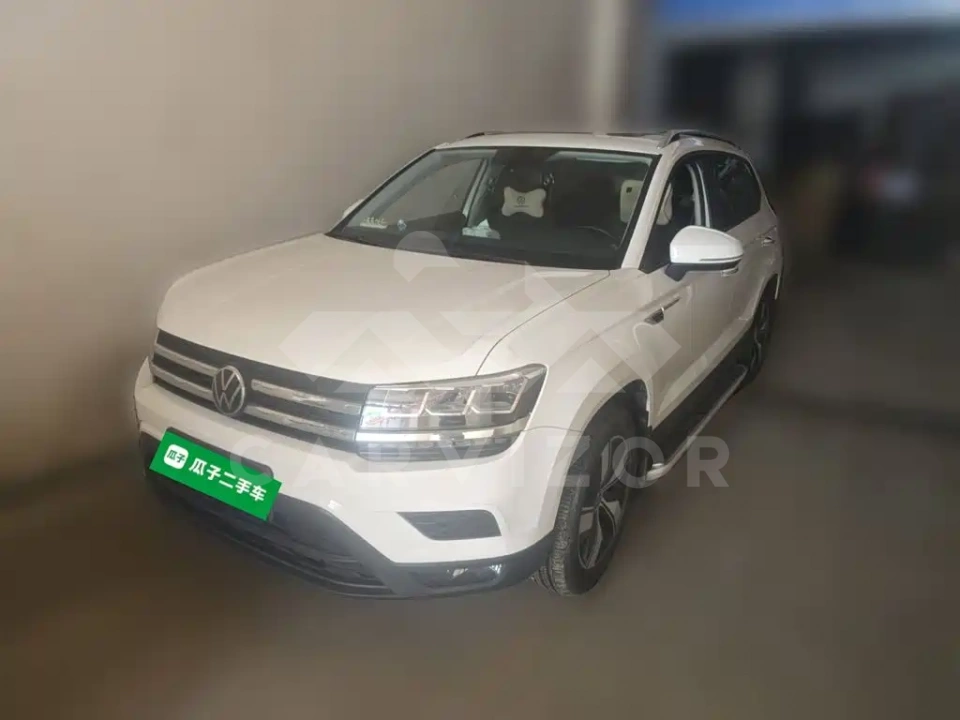 Volkswagen Tharu