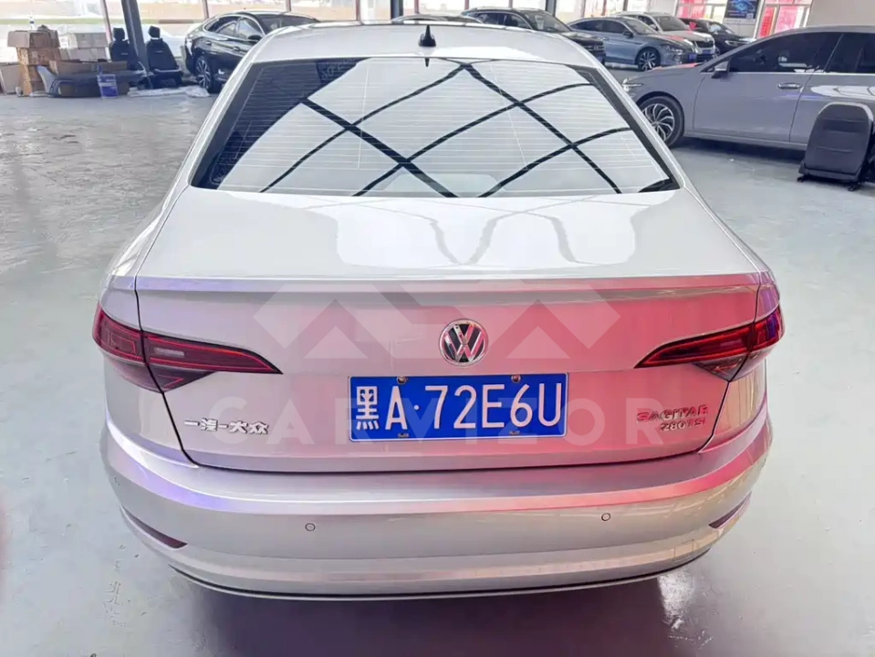 Volkswagen Sagitar