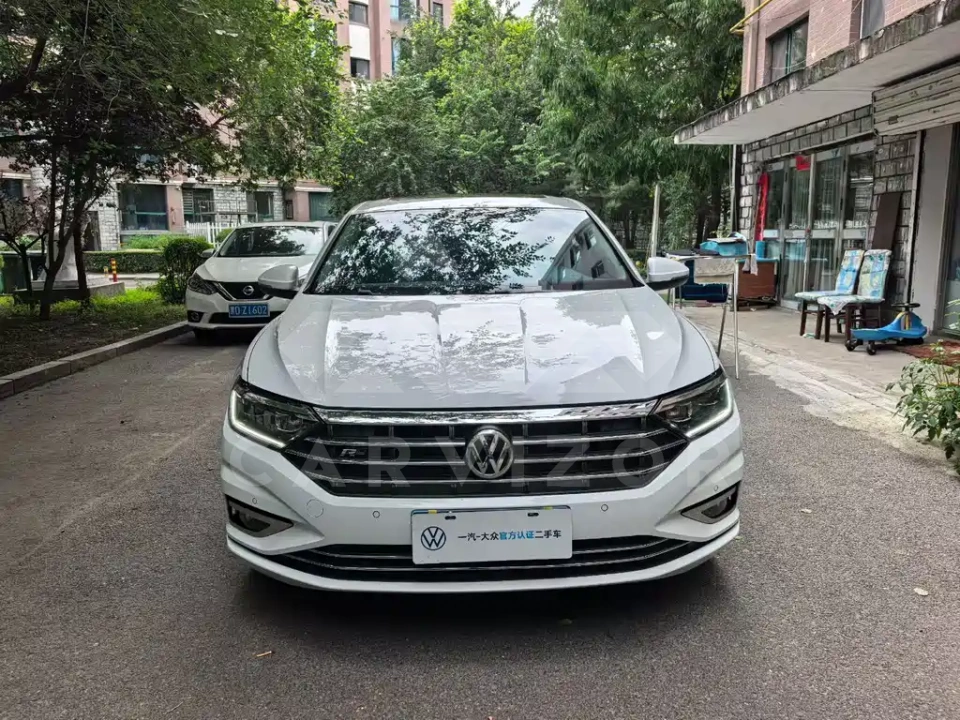 Volkswagen Sagitar
