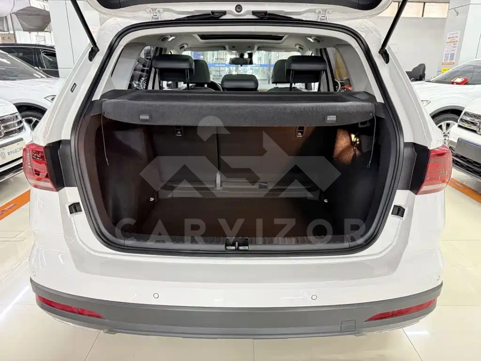 Volkswagen Tharu