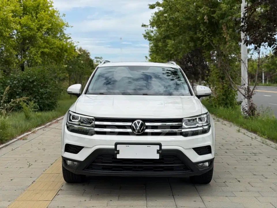 Volkswagen Tharu