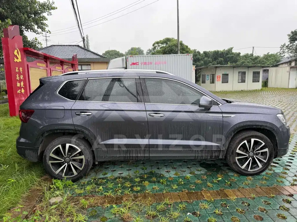 Volkswagen Tharu